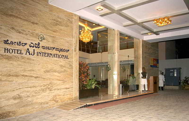 Aj International Hotel Bengaluru Kültér fotó
